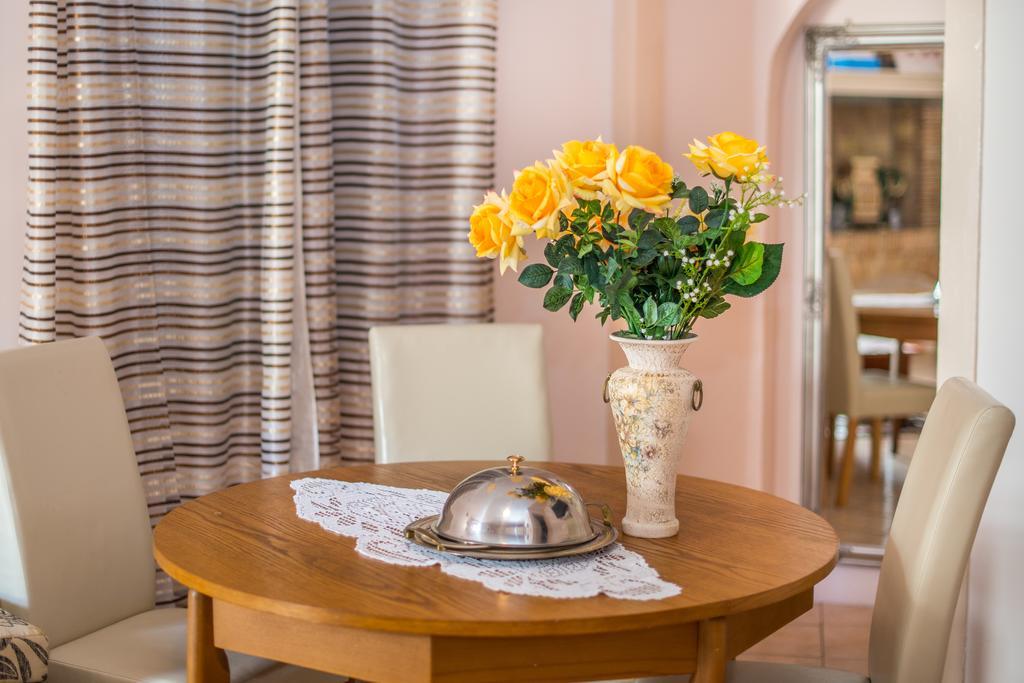 Apartments Dominik โรวีน ภายนอก รูปภาพ