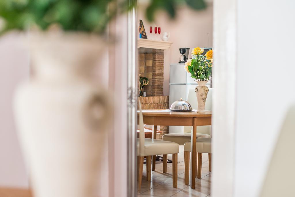 Apartments Dominik โรวีน ภายนอก รูปภาพ